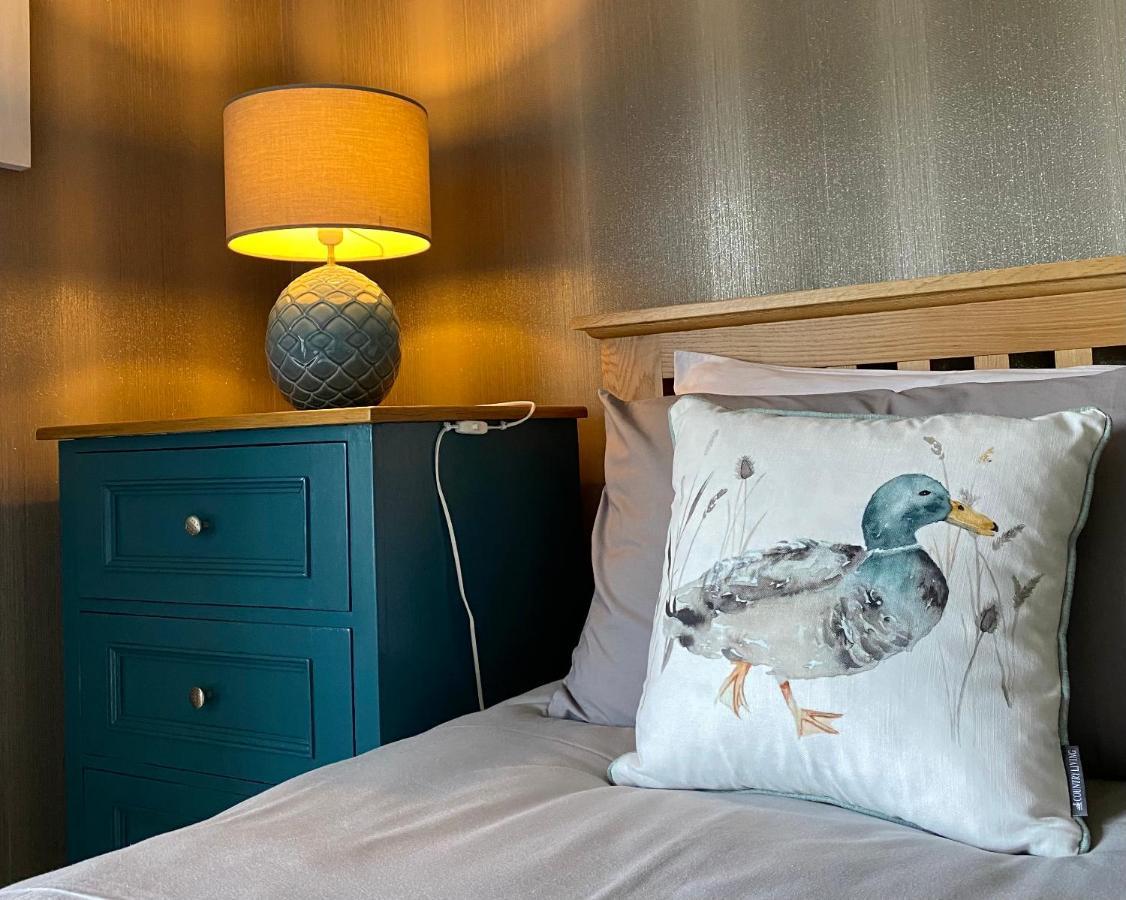 Bailey'S Court, Guest Accommodation Portadown Bagian luar foto