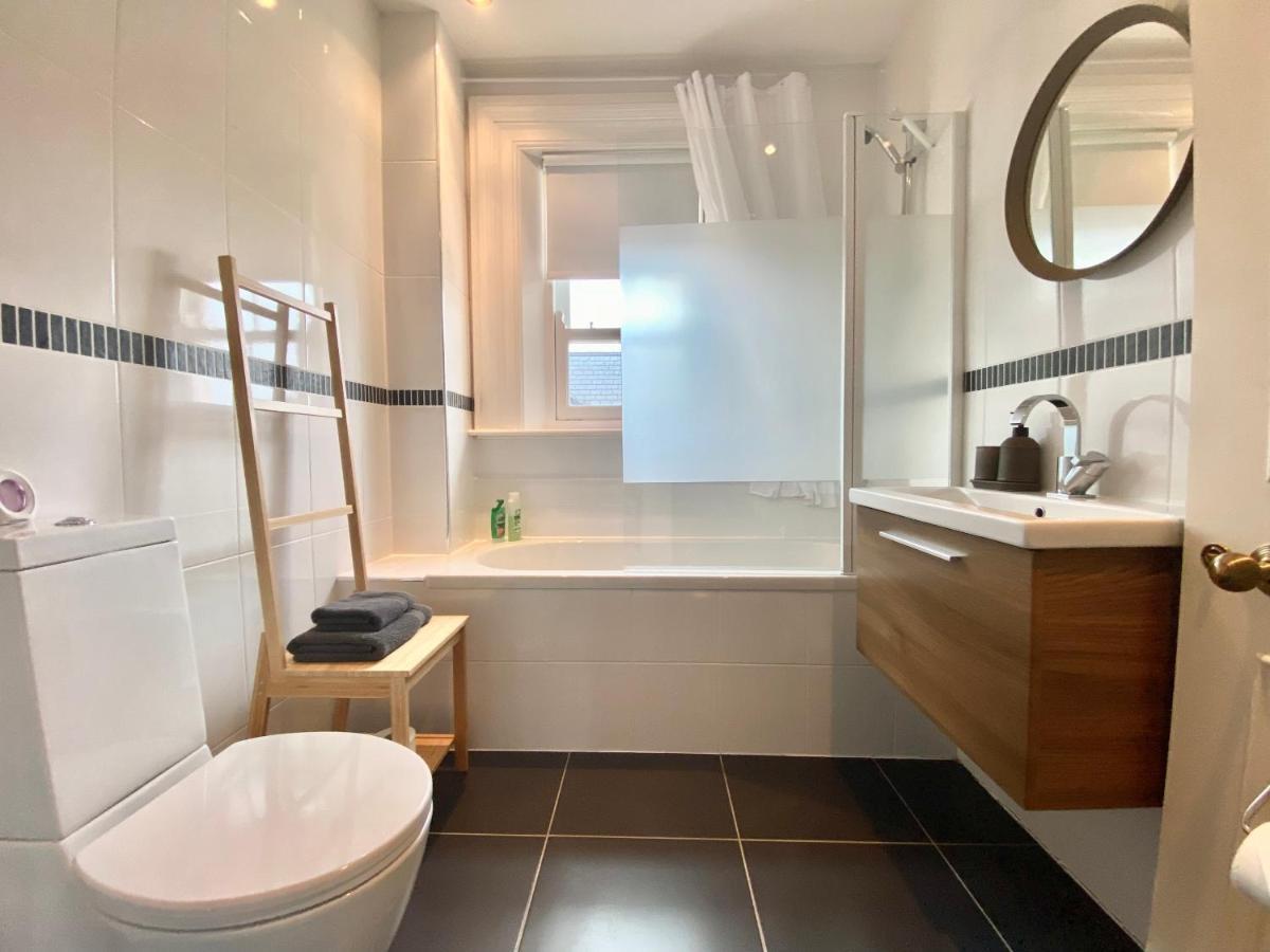 Bailey'S Court, Guest Accommodation Portadown Bagian luar foto